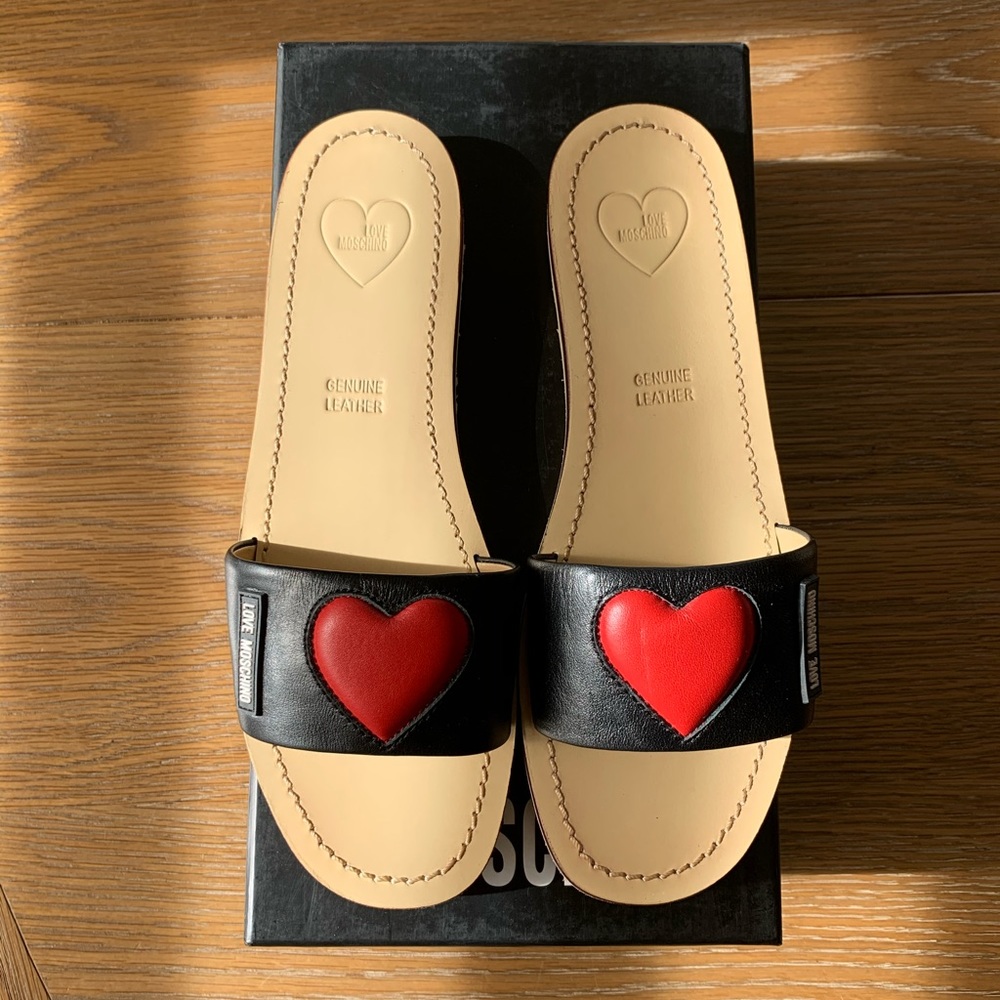 COPY - Moschino Love Sandals Size 38 NWT